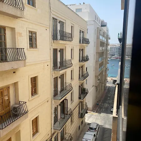 One To Rent In The Apartmán Sliema